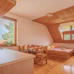 Oblak Estate Apartman Ortnek