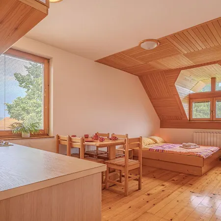 Oblak Estate Apartmán Ortnek