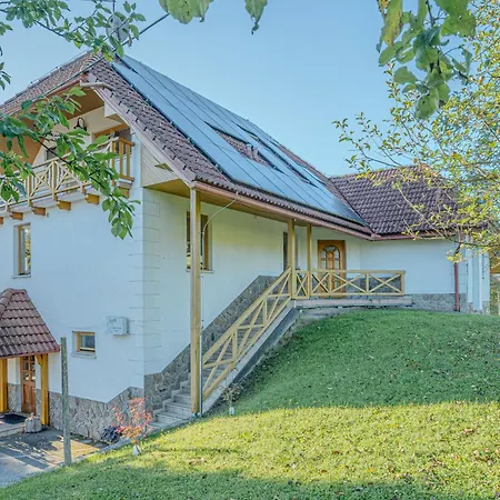 Oblak Estate